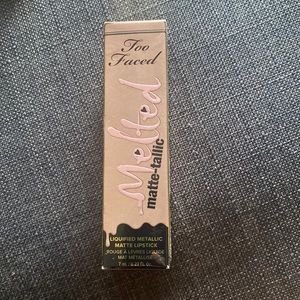 Too Faced "You Better Work" Melted Matte-tallic Lipstick 7ml/0.23 oz